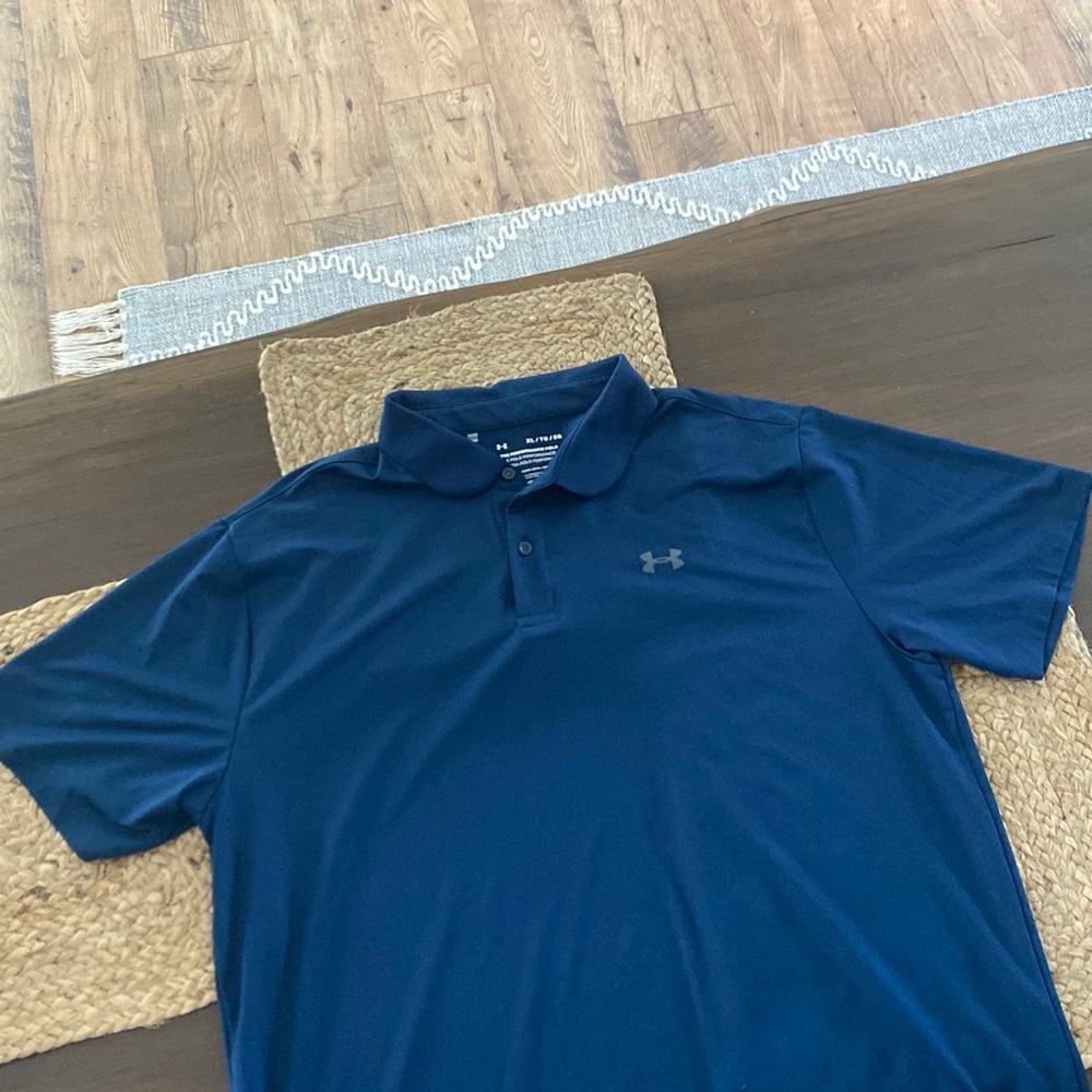 6 Under Armour Polos SIZE XL